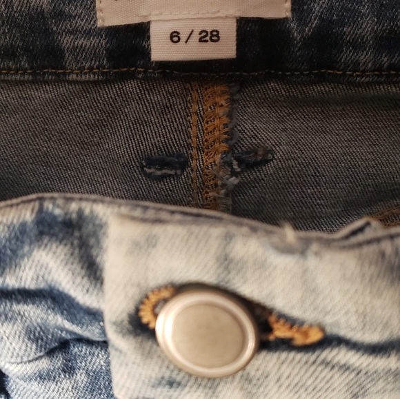 GOOD AMERICAN ANKLE SKINNY JEANS 6 28 LIGHT WASH SUPER STRETCH SEXY BUTT - Picture 3 of 6